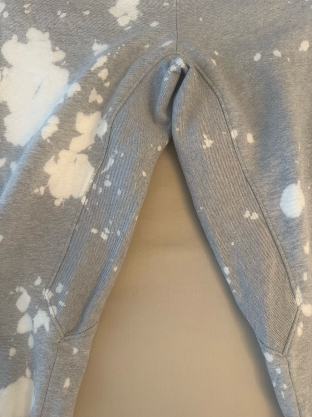 FRAME Easy Bleach Splatter Joggers Casual Sweatpants Cuffed Ankle NWOT Size M - Picture 7 of 16